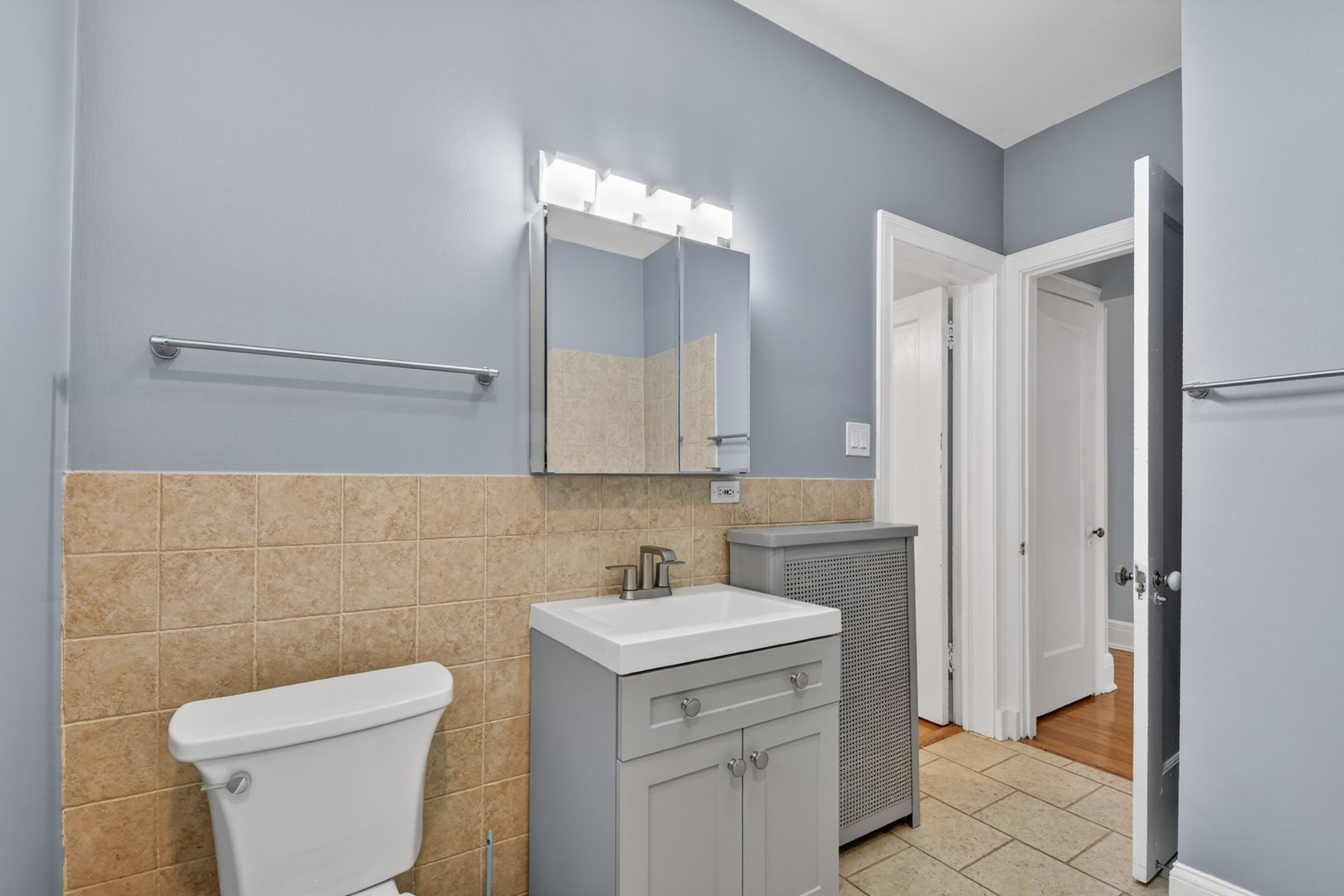 6815 S Crandon Avenue 3 Property Photo 21