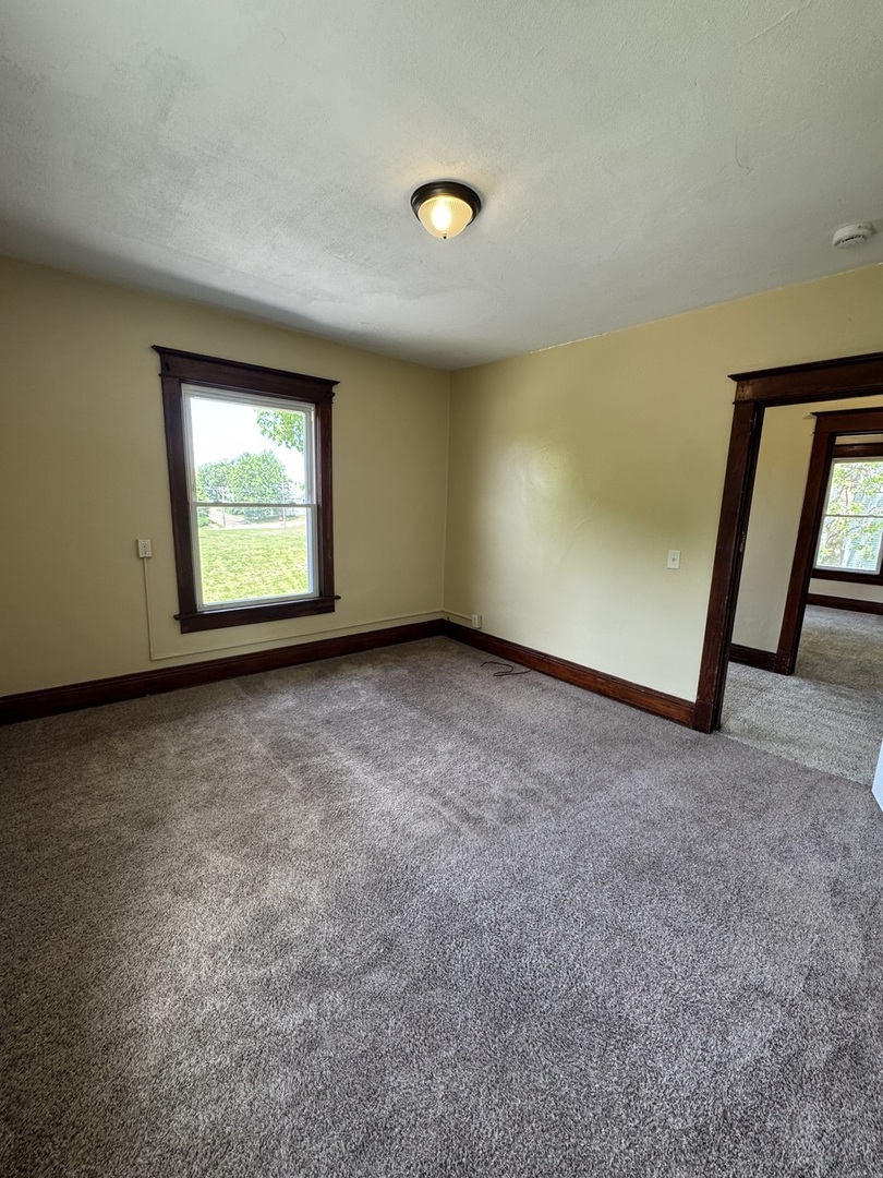 919 Leclaire Street 1-2 Property Photo 8