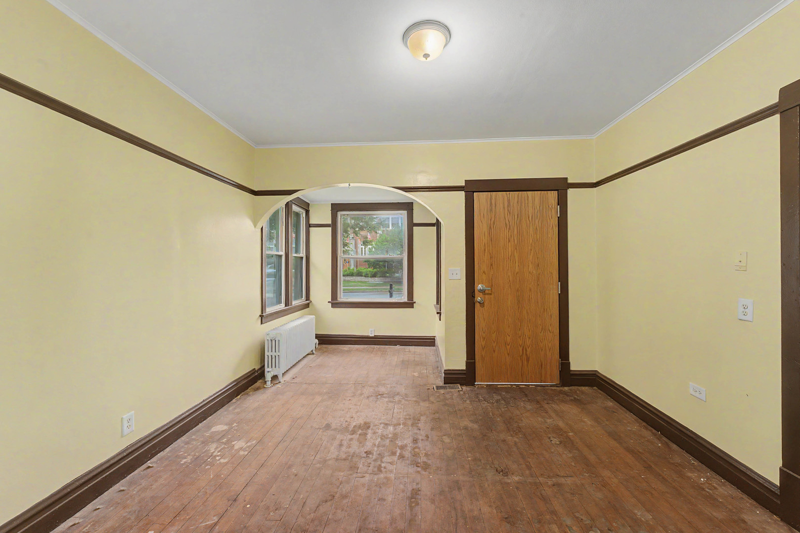 411 N Arlington Heights Road Property Photo 5