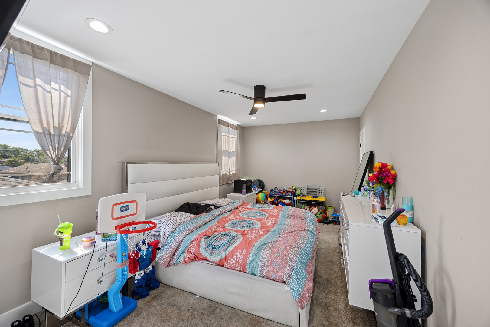12667484 Property Photo 14