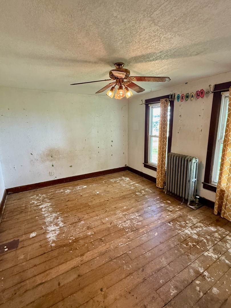 1694 N Maryland Road Property Photo 4
