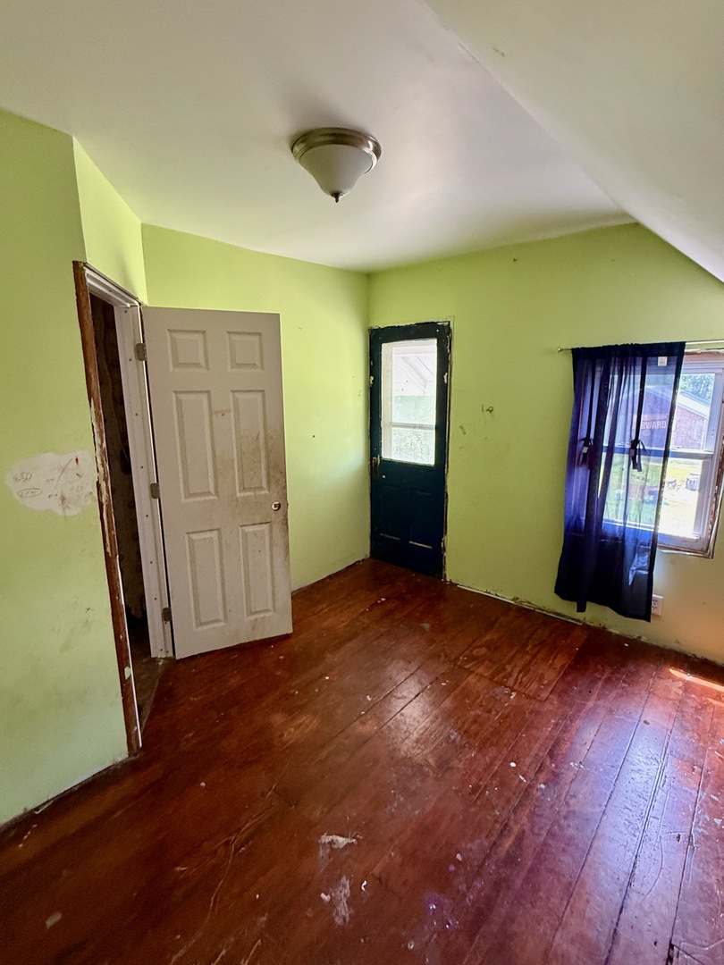 1694 N Maryland Road Property Photo 7