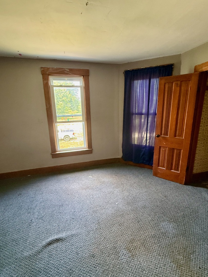 1694 N Maryland Road Property Photo 10