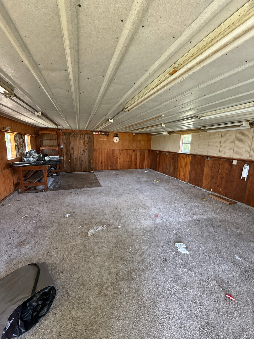 1694 N Maryland Road Property Photo 13