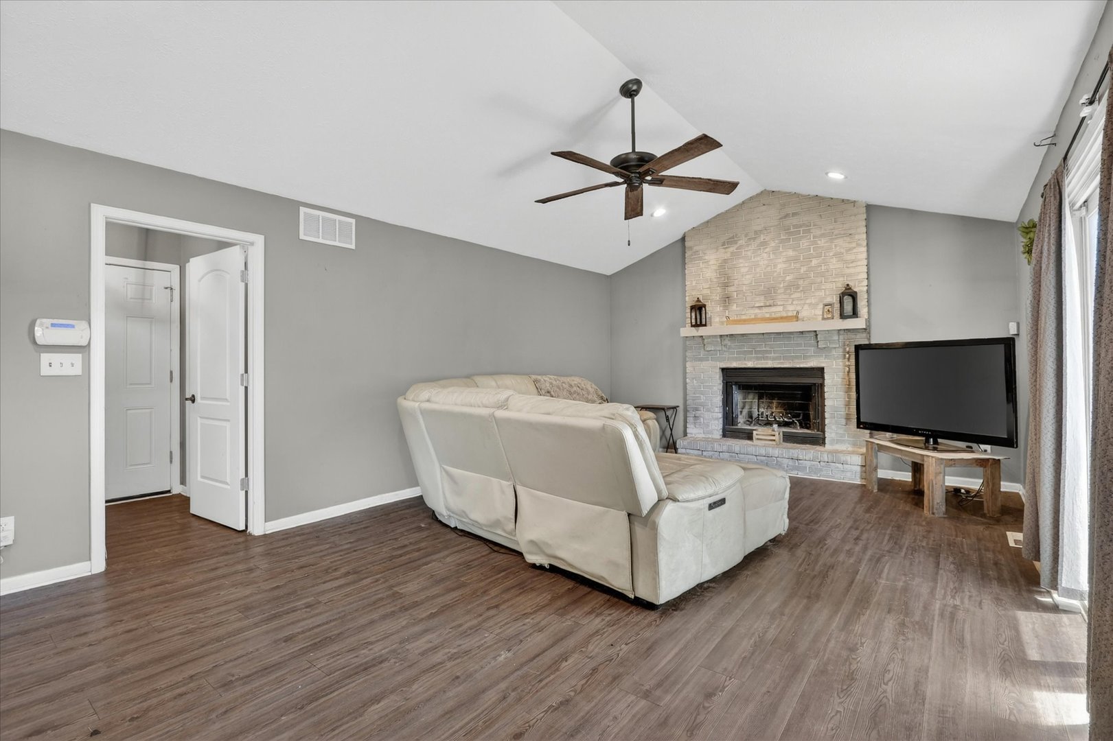 3296 N Trainer Road Property Photo 3