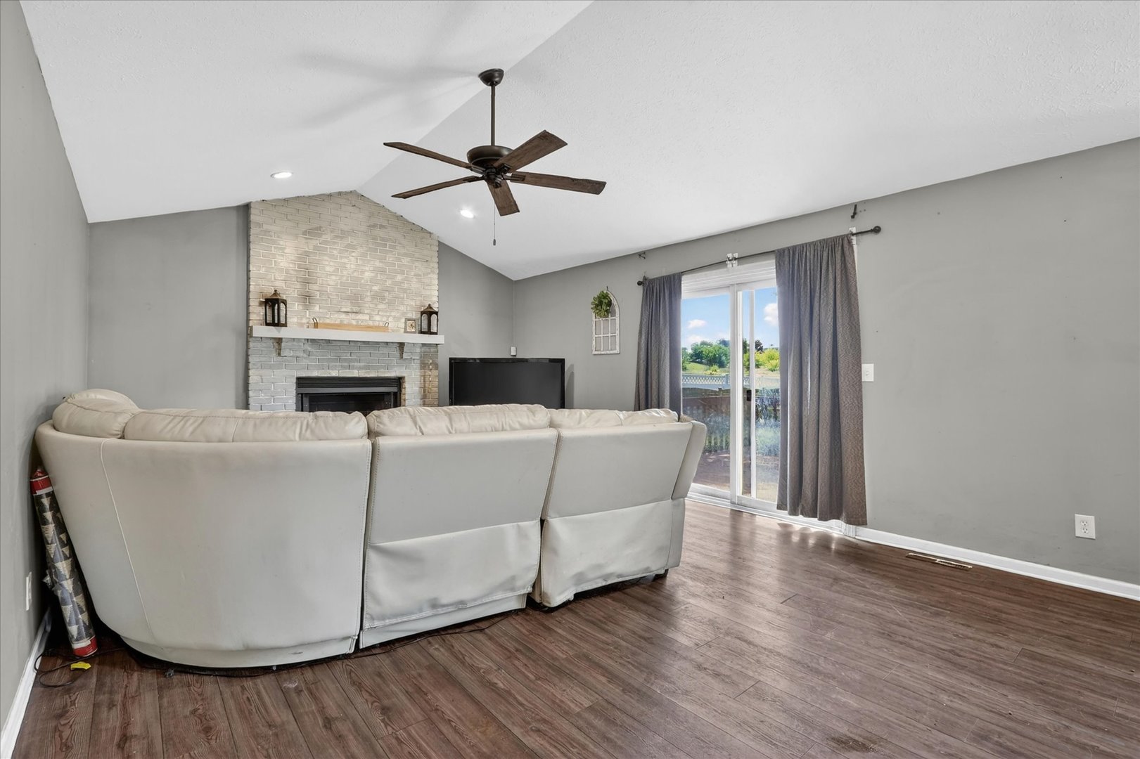 3296 N Trainer Road Property Photo 4