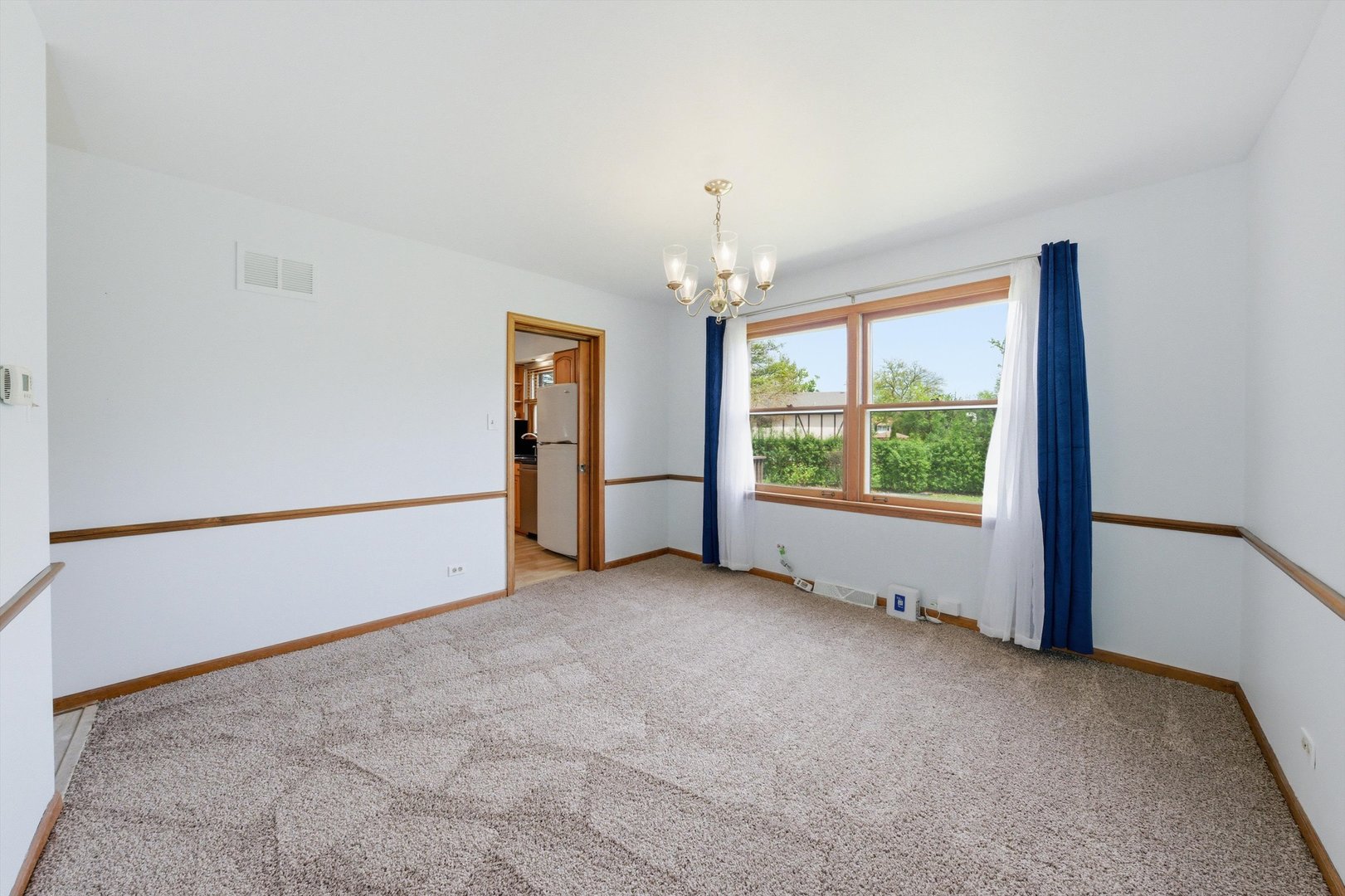 2919 Embassy Row Property Photo 18