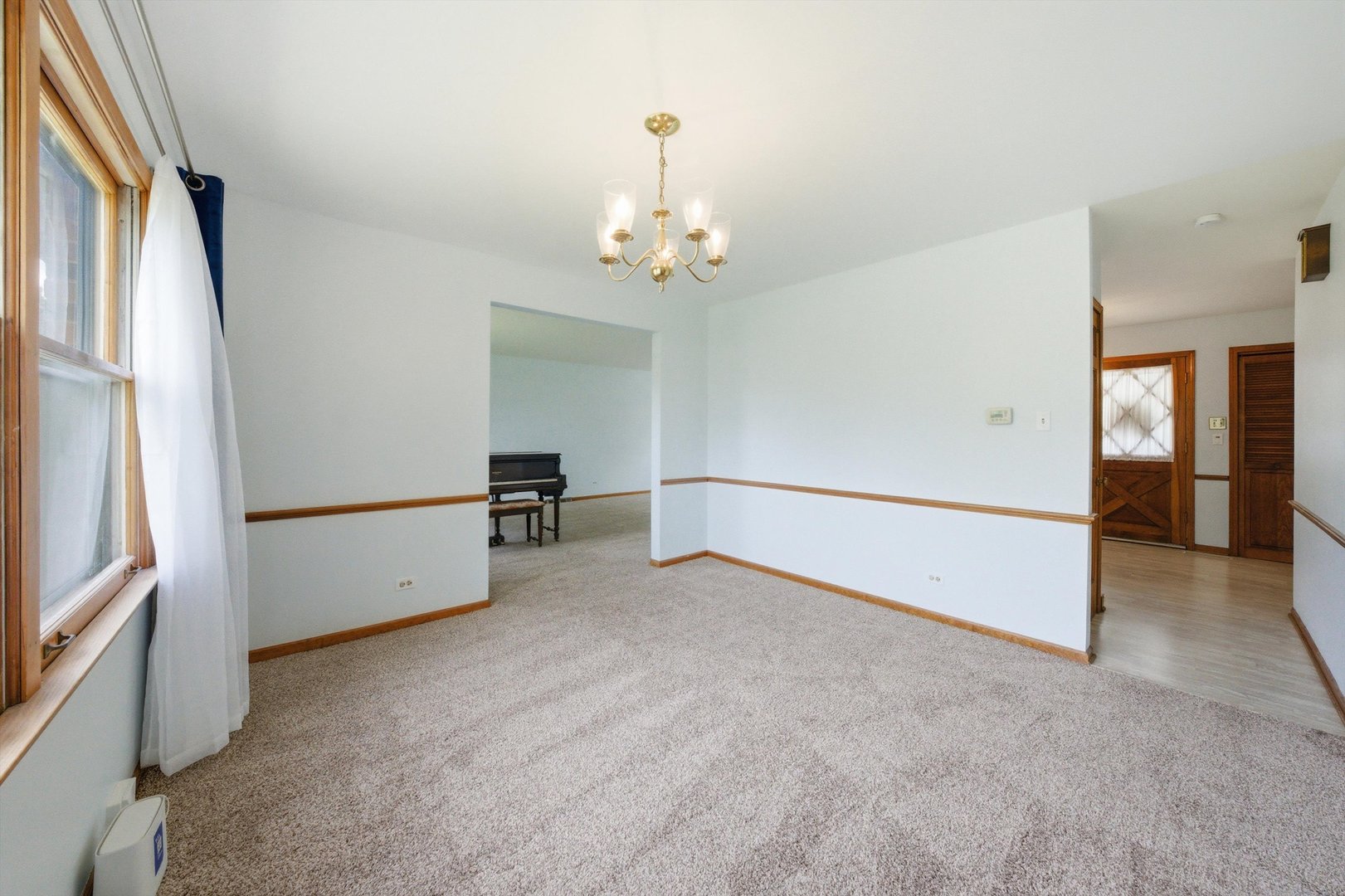 2919 Embassy Row Property Photo 19
