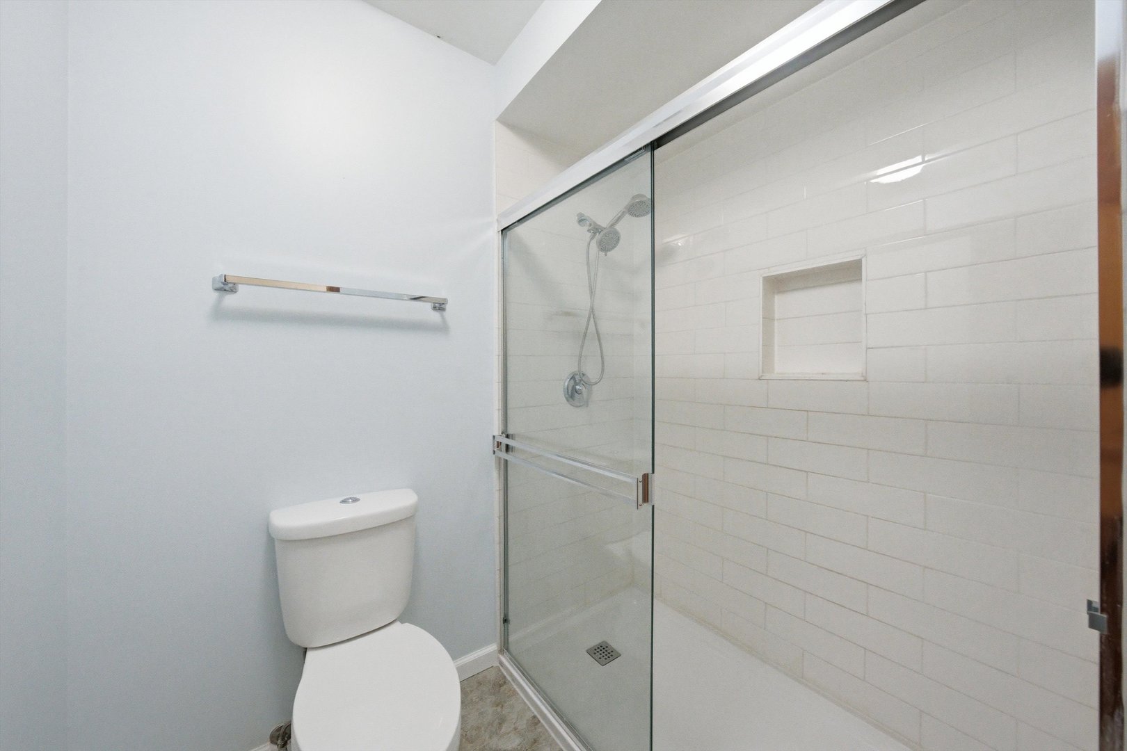 2919 Embassy Row Property Photo 23