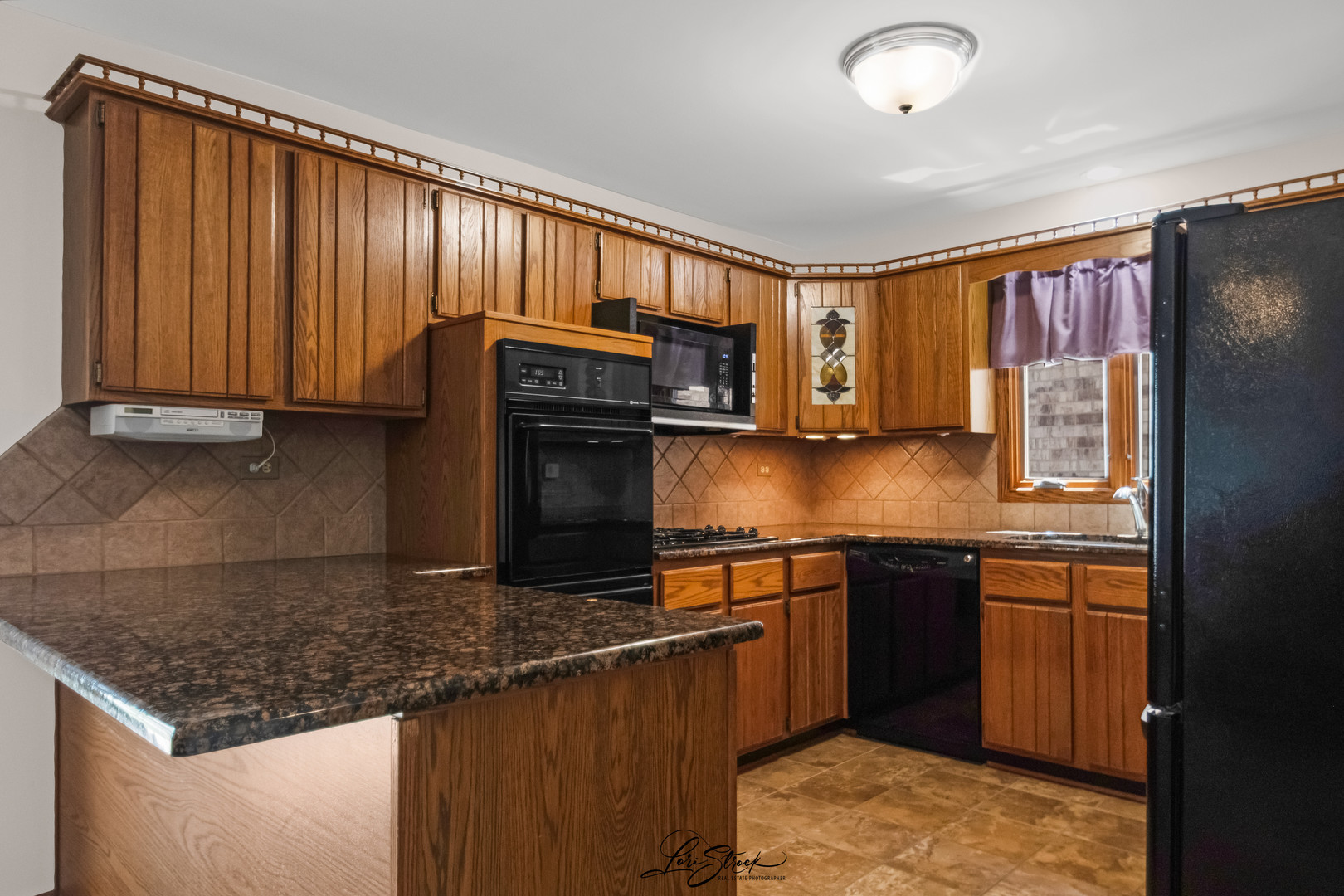 4563 N Merrimac Avenue Property Photo 8