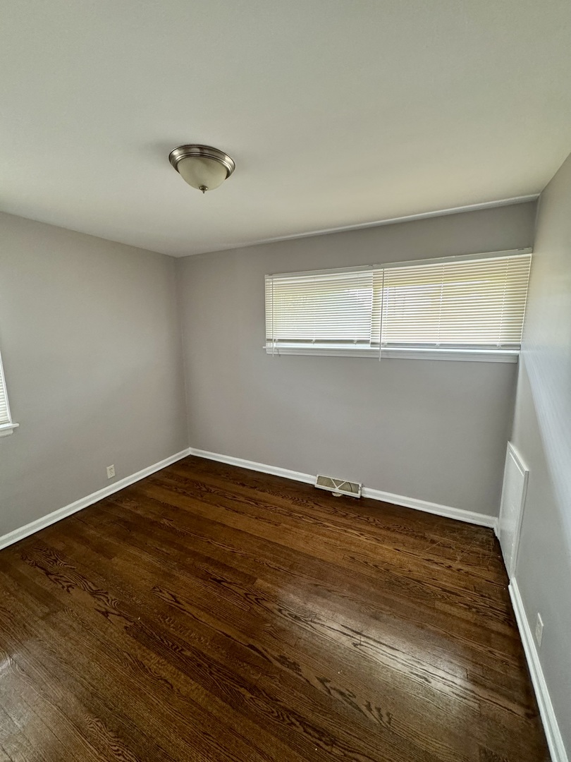 461 Clyde Avenue Property Photo 9