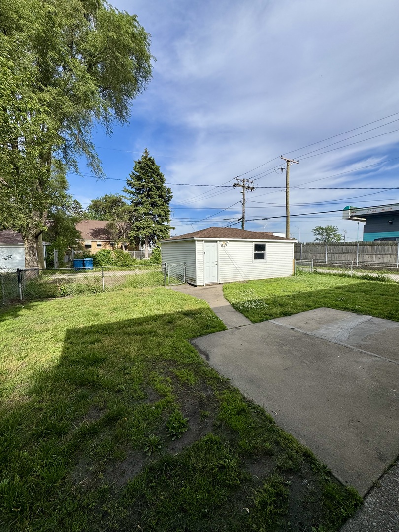461 Clyde Avenue Property Photo 25
