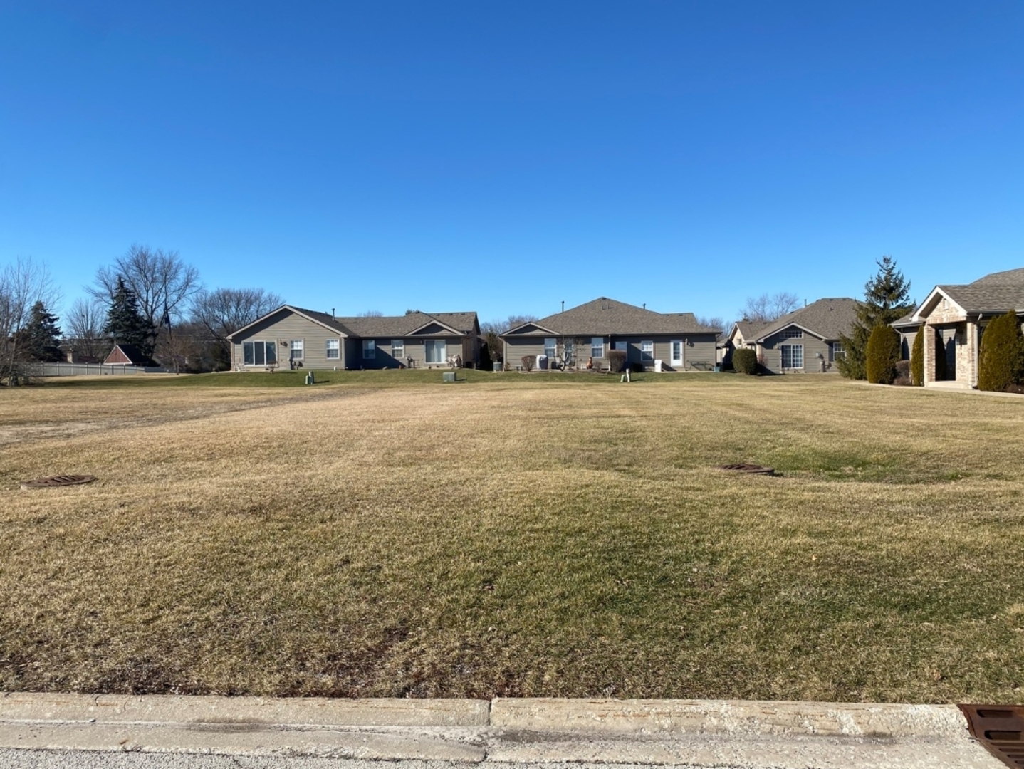 916 Lange Avenue Property Photo 1