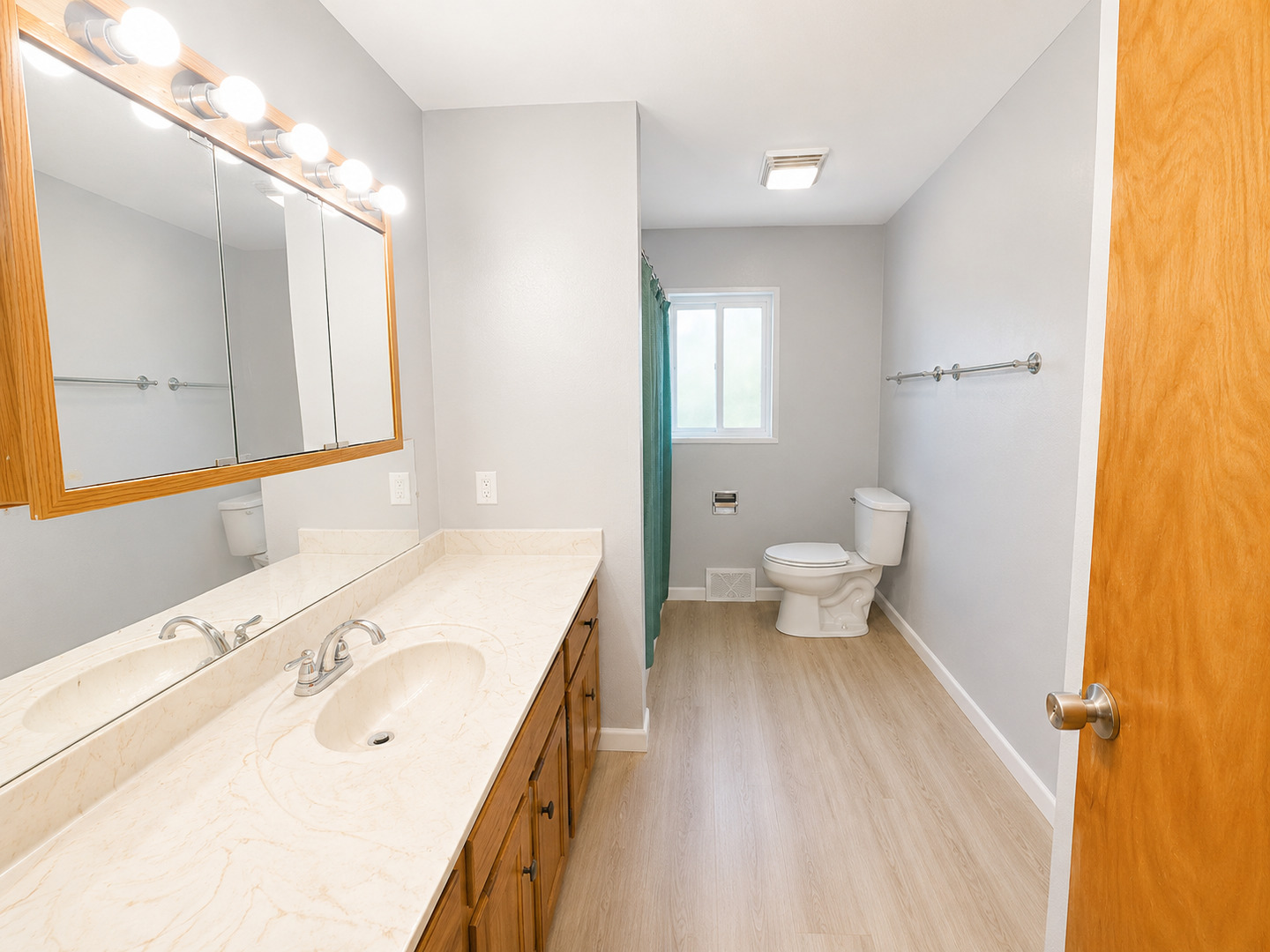 502 Bruner Street Property Photo 8