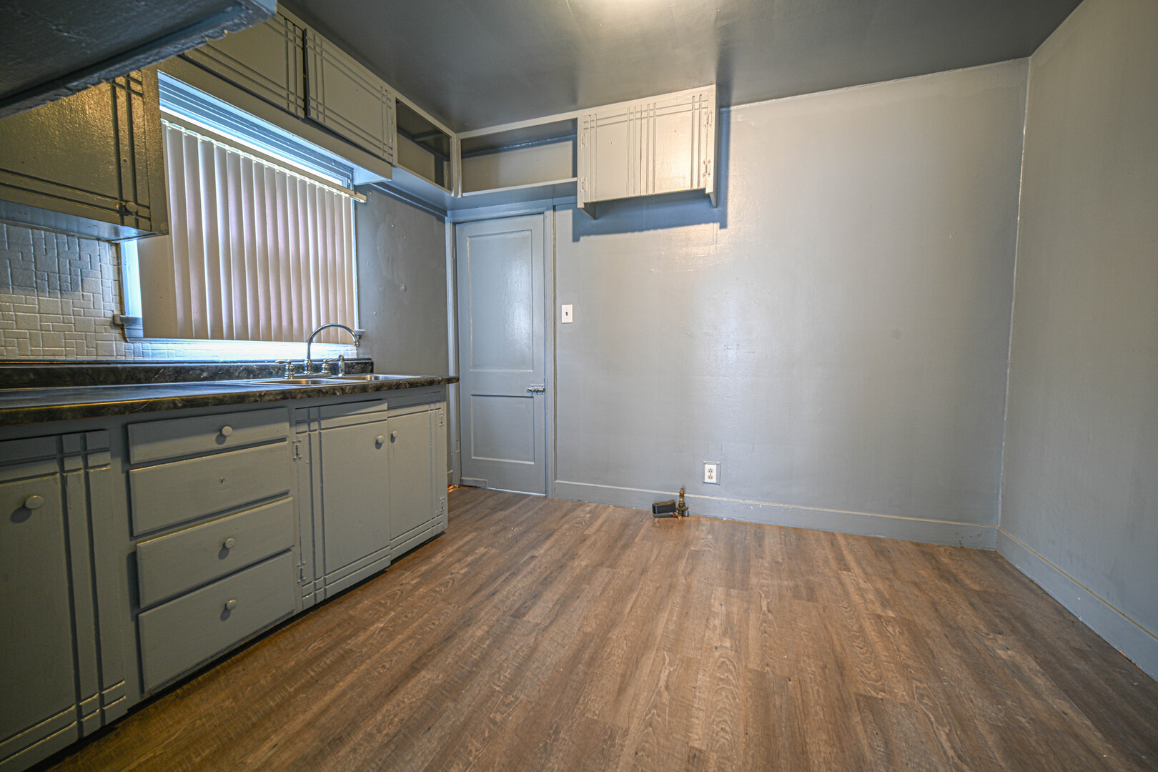 682 S Osborn Avenue Property Photo 5