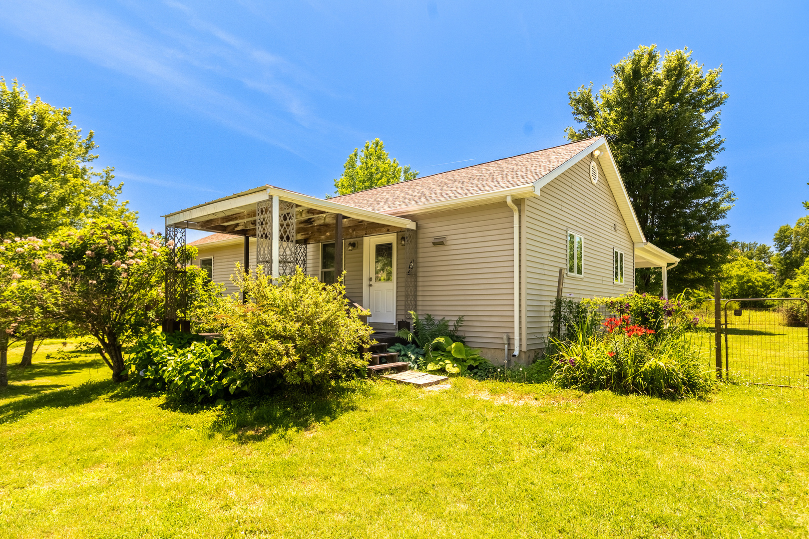 450 Clark School Road Property Photo 4