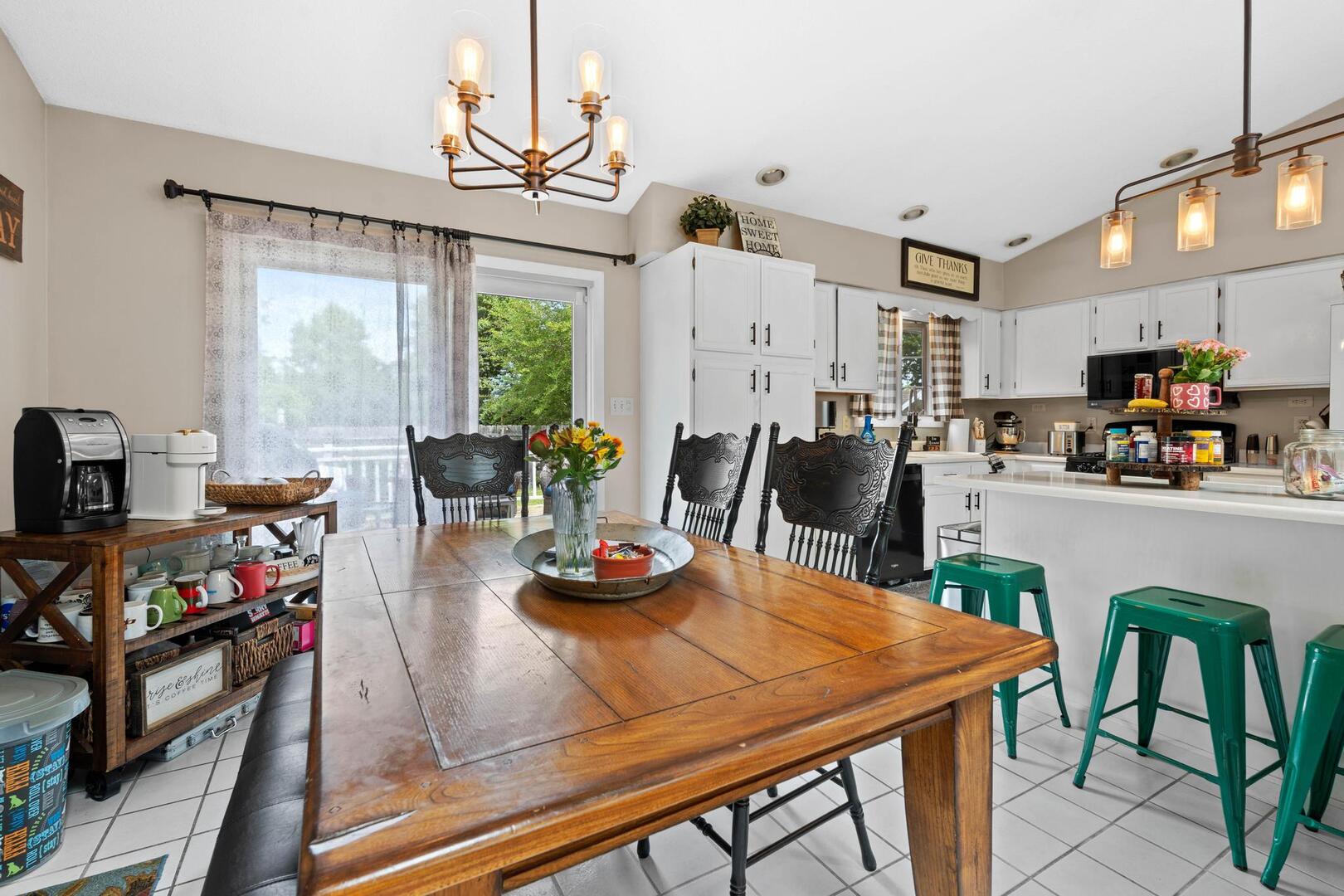 385 Princeton Avenue Property Photo 4