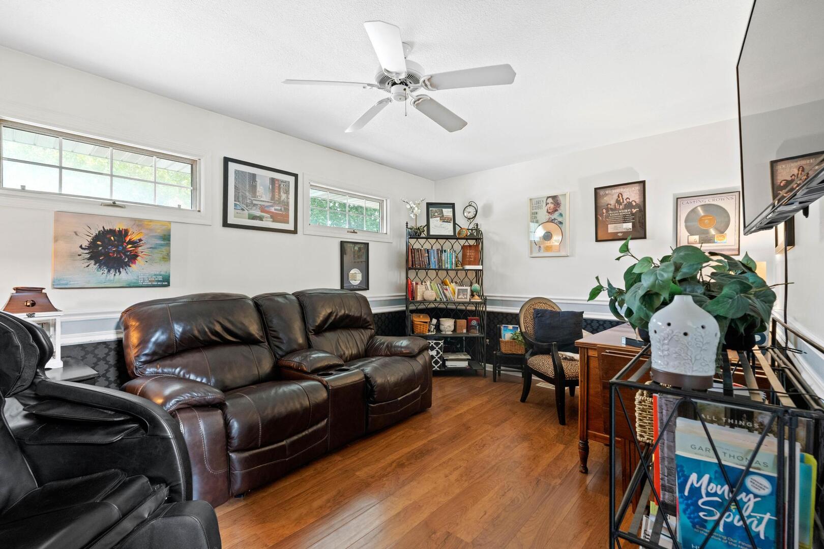 385 Princeton Avenue Property Photo 12