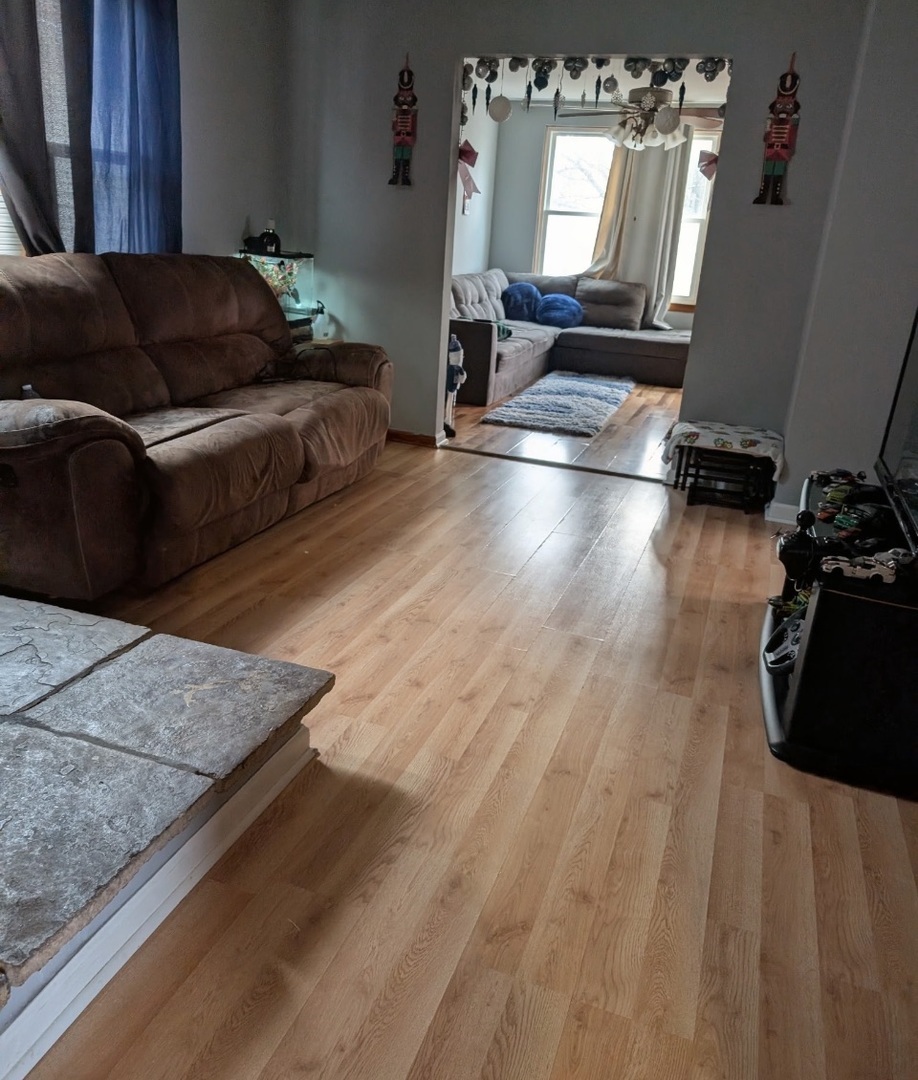 2054 York Street Property Photo 7