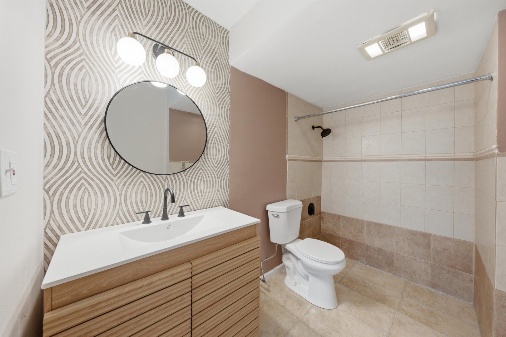 2772 E 75th Street 2gs Property Photo 17