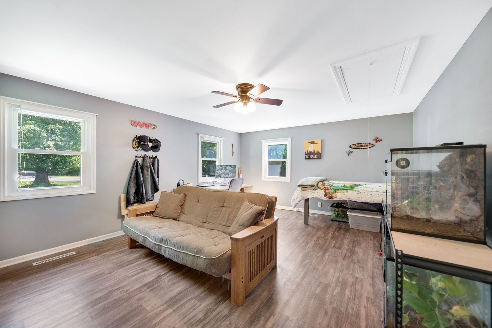 5074 Oakridge Drive Property Photo 15