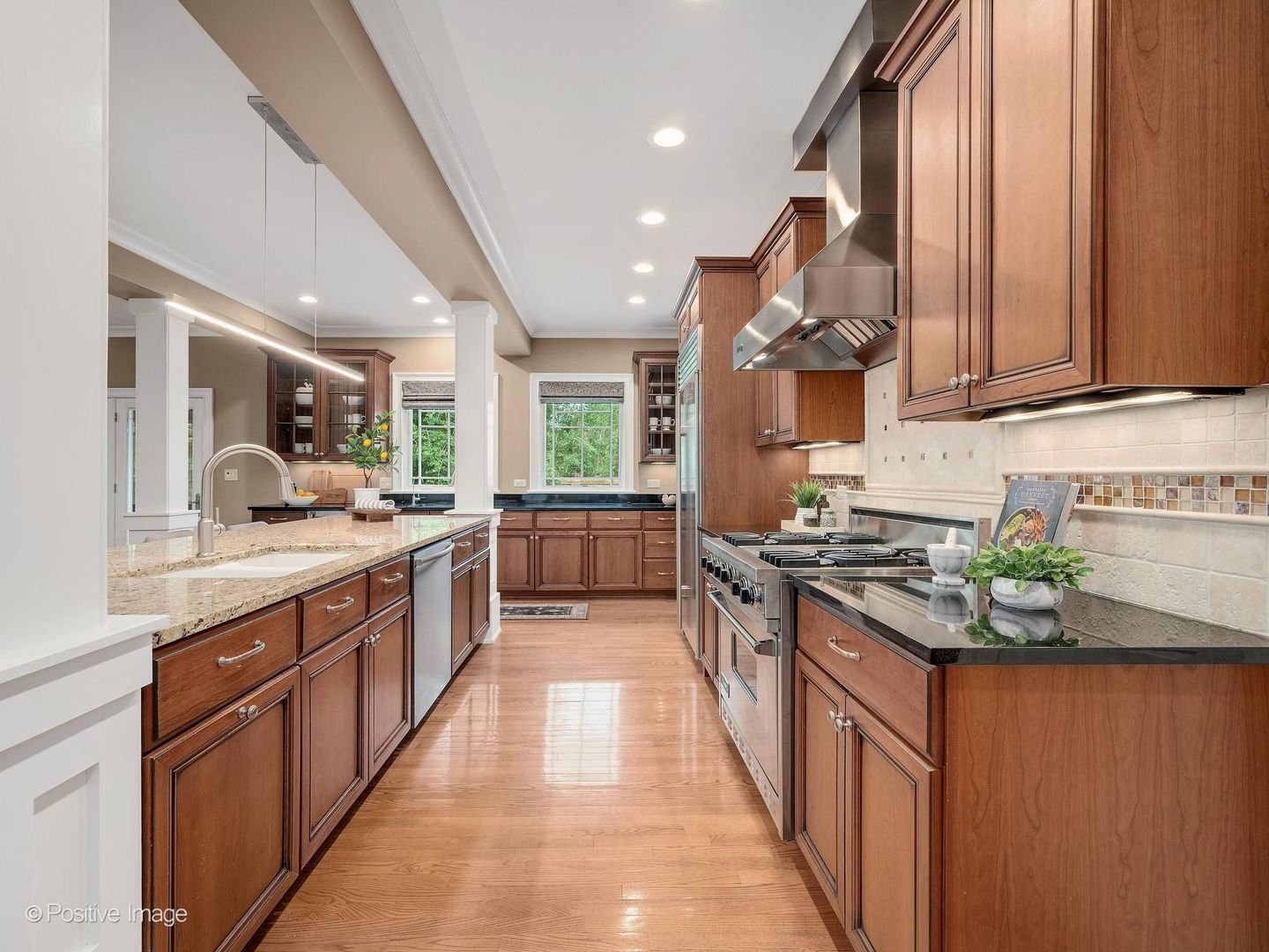 337 S Park Avenue Property Photo 17