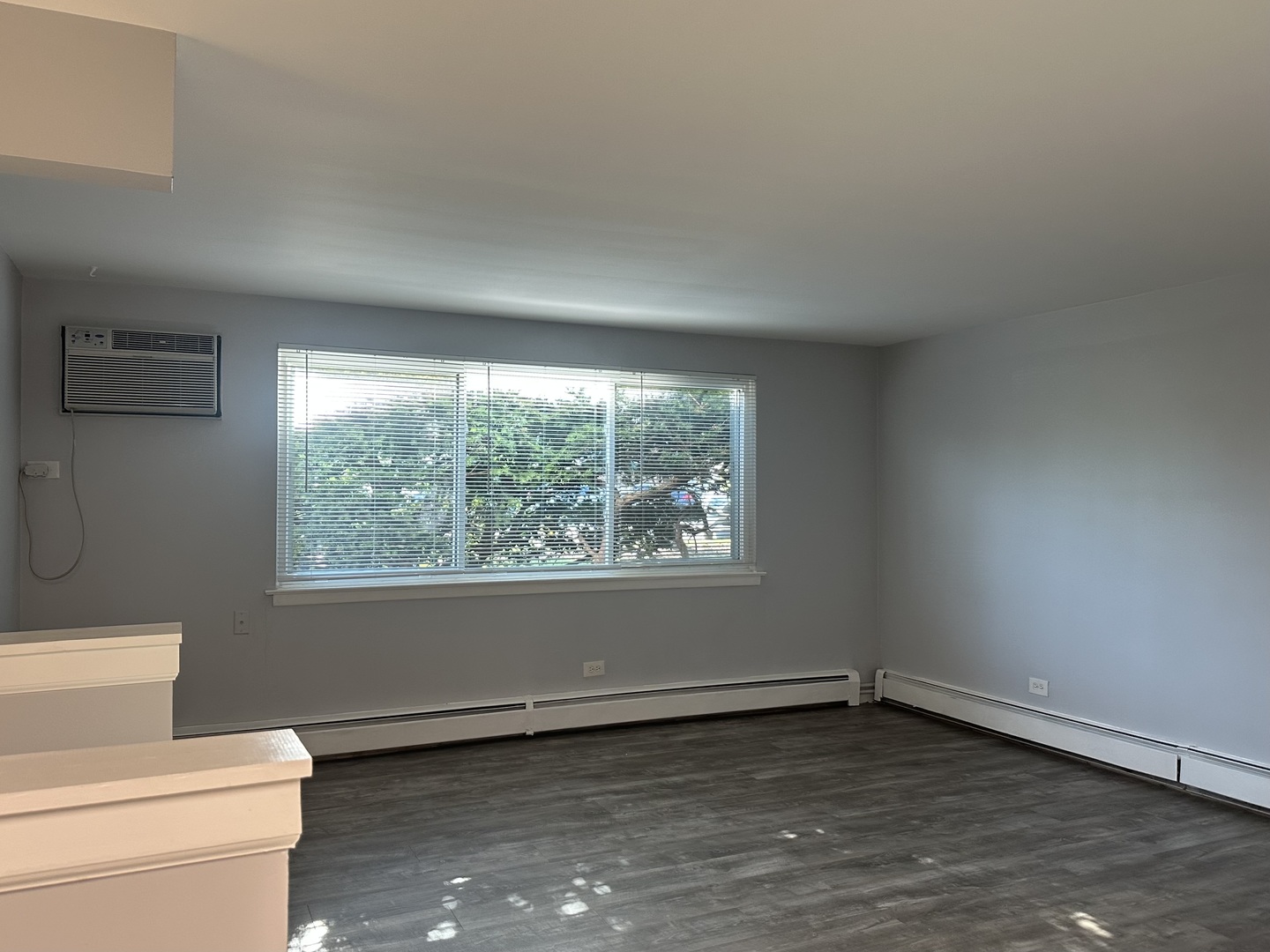 8805 Dee Road Gn Property Photo 3