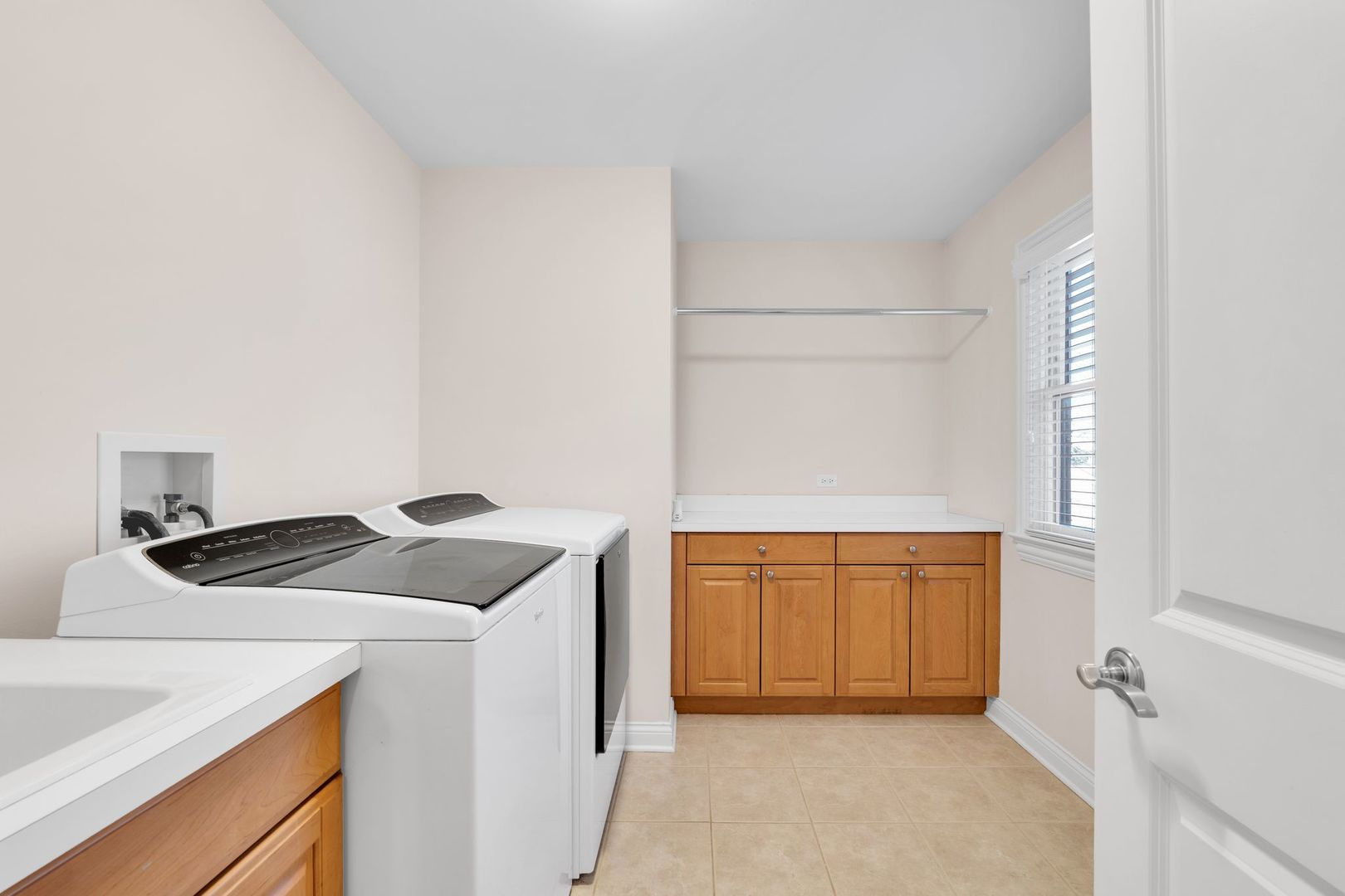 141 Walnut Street Property Photo 26