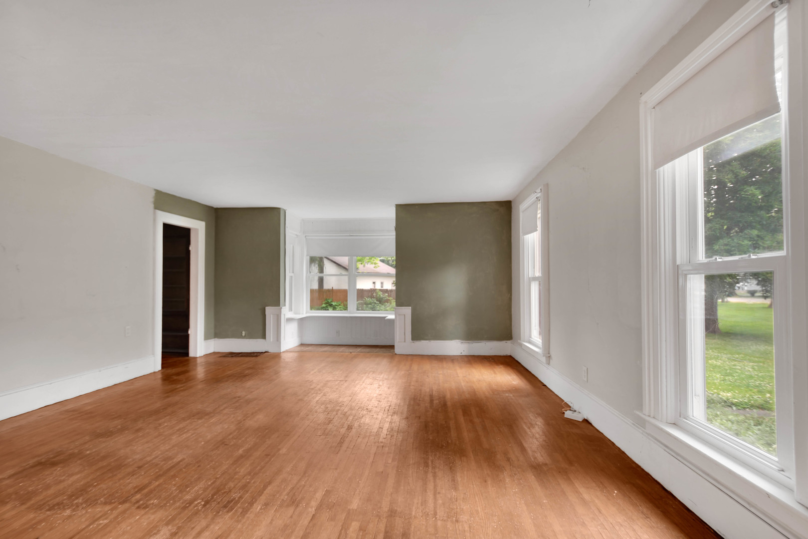 1408 E Washington Street Property Photo 3