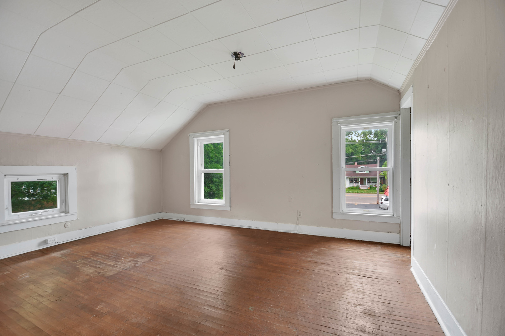 1408 E Washington Street Property Photo 13