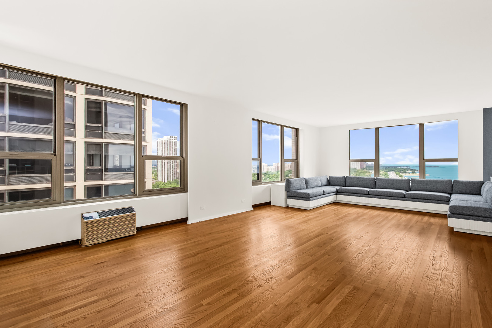 1550 N Lake Shore Drive 20g Property Photo 2