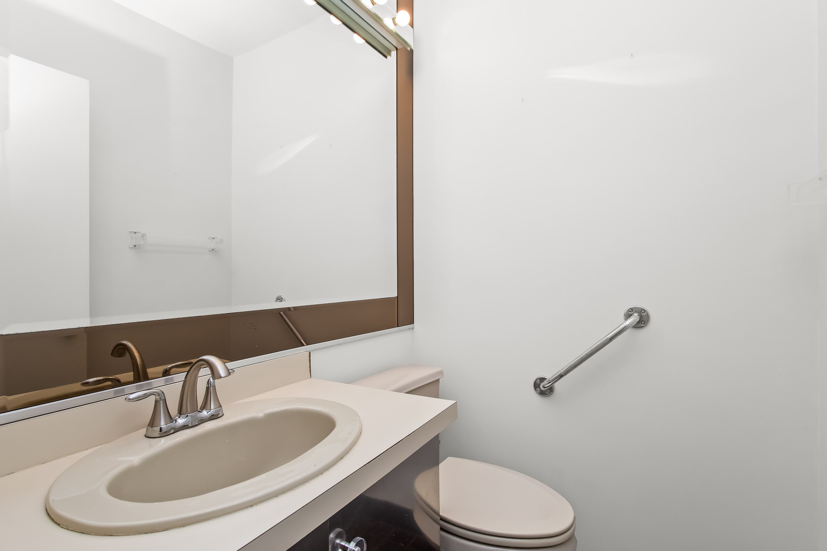 1550 N Lake Shore Drive 20g Property Photo 15