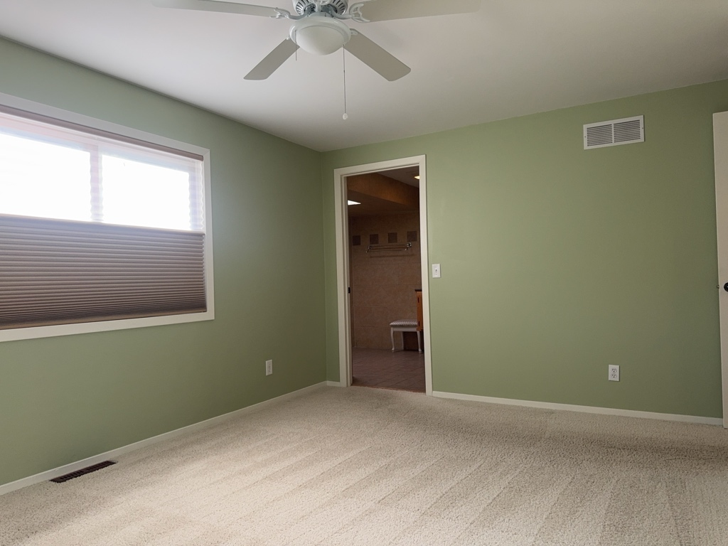 3829 Eastway Drive Property Photo 11