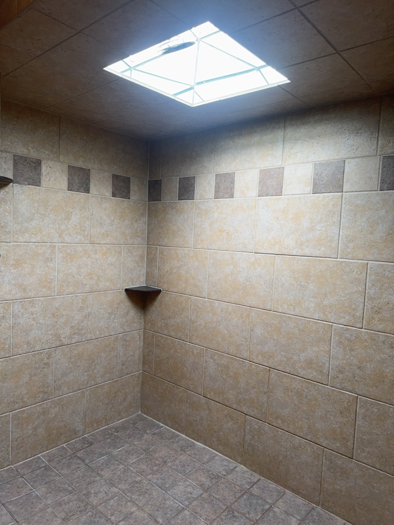 3829 Eastway Drive Property Photo 15