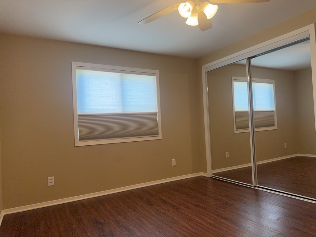 3829 Eastway Drive Property Photo 17