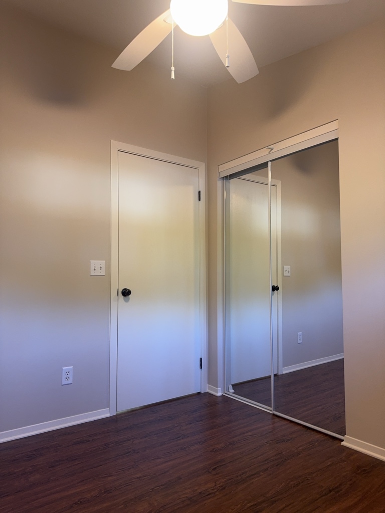 3829 Eastway Drive Property Photo 20