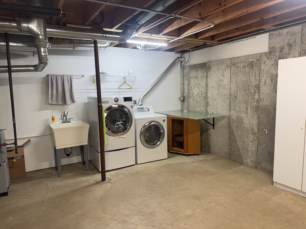 3829 Eastway Drive Property Photo 29