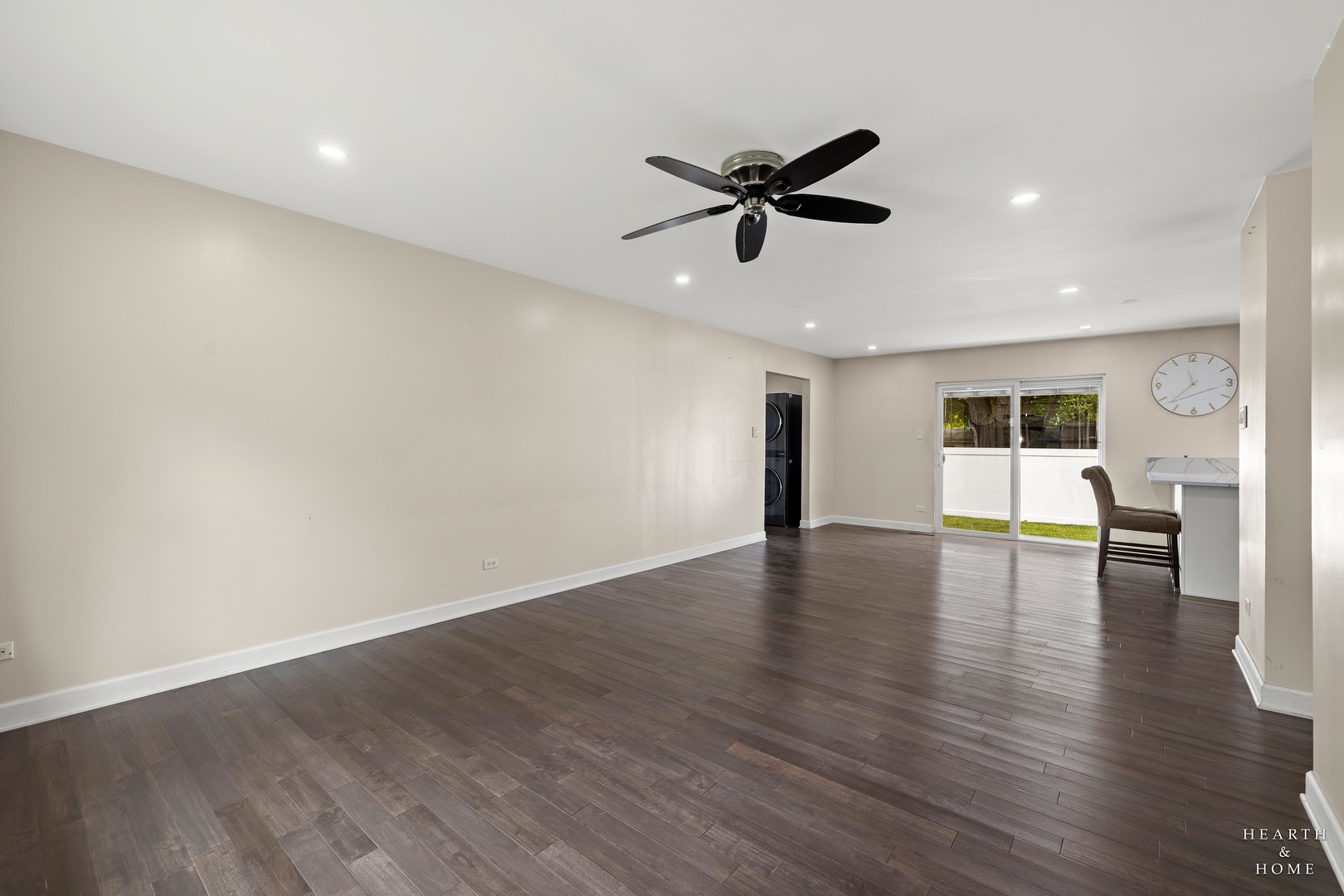 6910 Juniper Street Property Photo 7