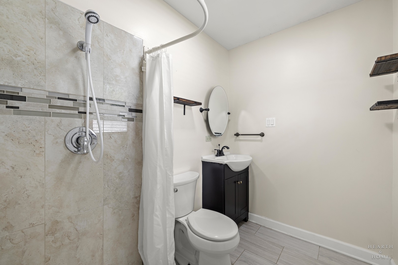 6910 Juniper Street Property Photo 17
