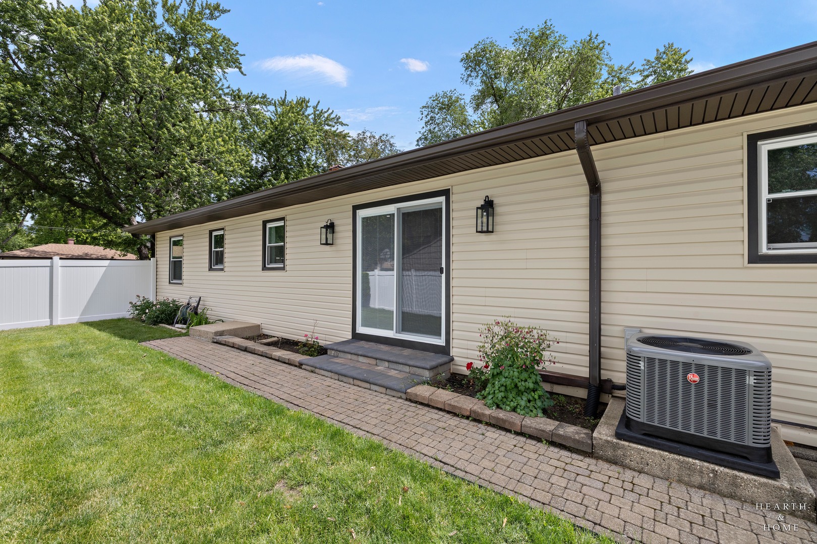 6910 Juniper Street Property Photo 29