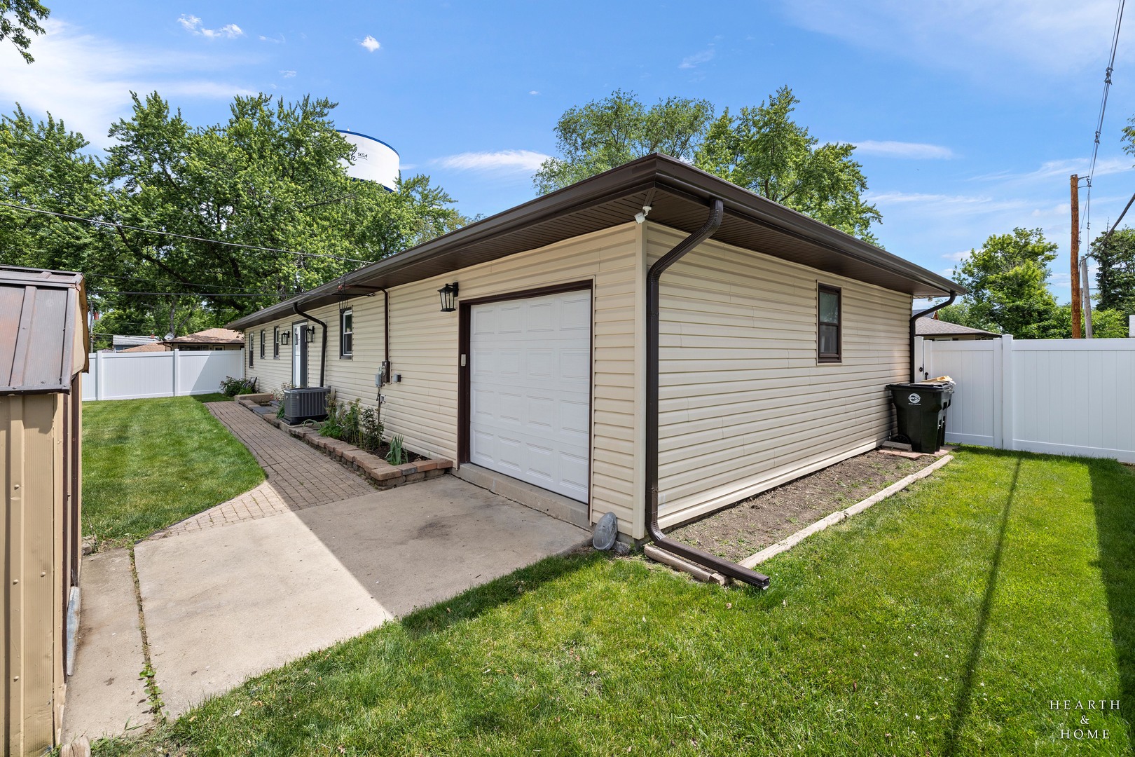 6910 Juniper Street Property Photo 32