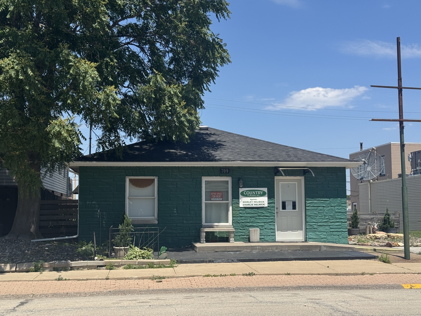 709 1st Avenue Property Photo 2