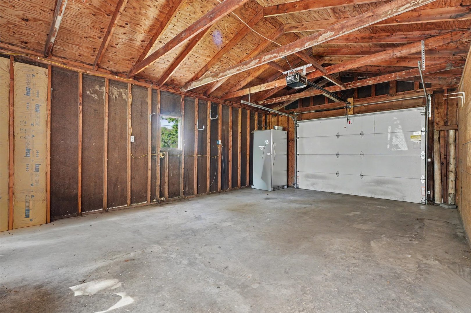 219 E 4th Street Property Photo 20