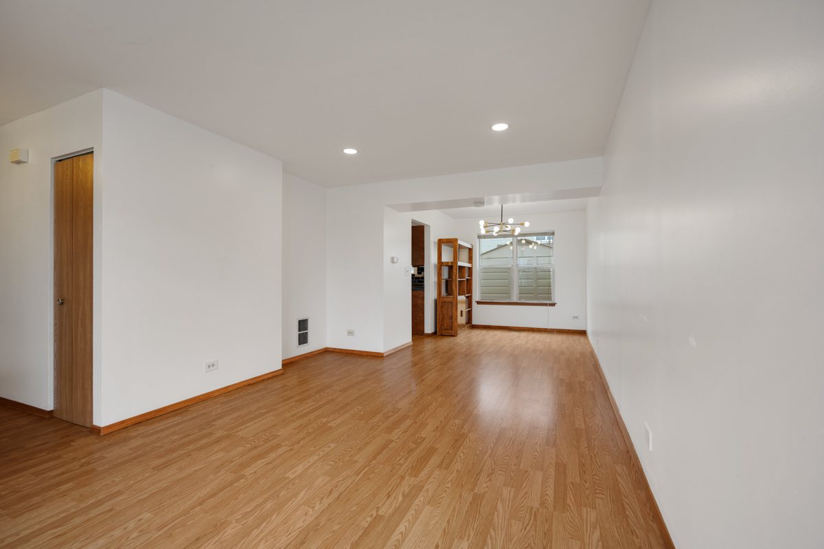 1127 Ashbrook Drive Property Photo 6