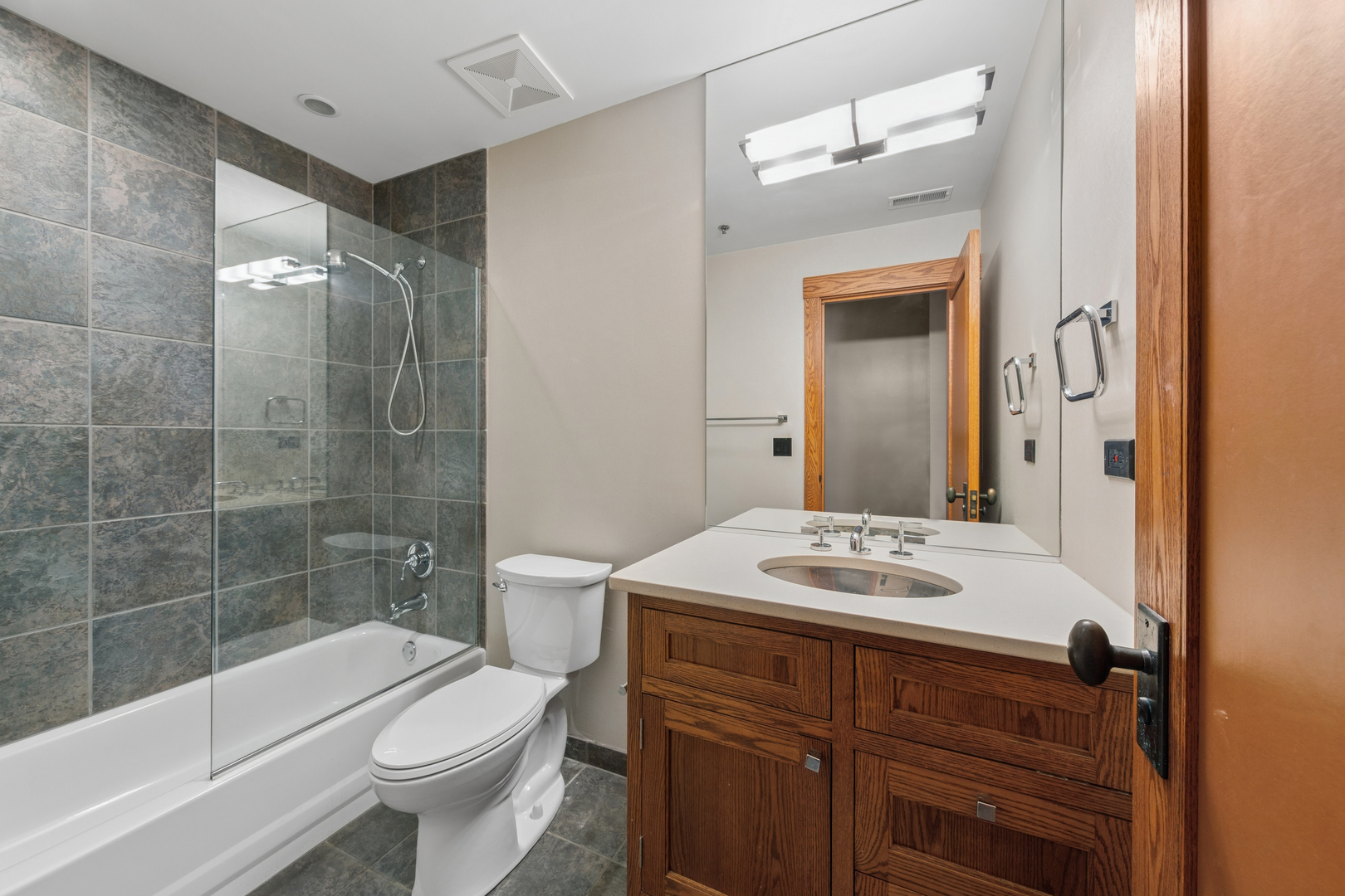 520 W Huron Street 612 Property Photo 14