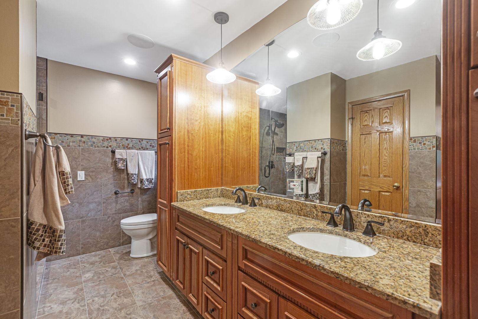 2665 Crestwood Lane Property Photo 14