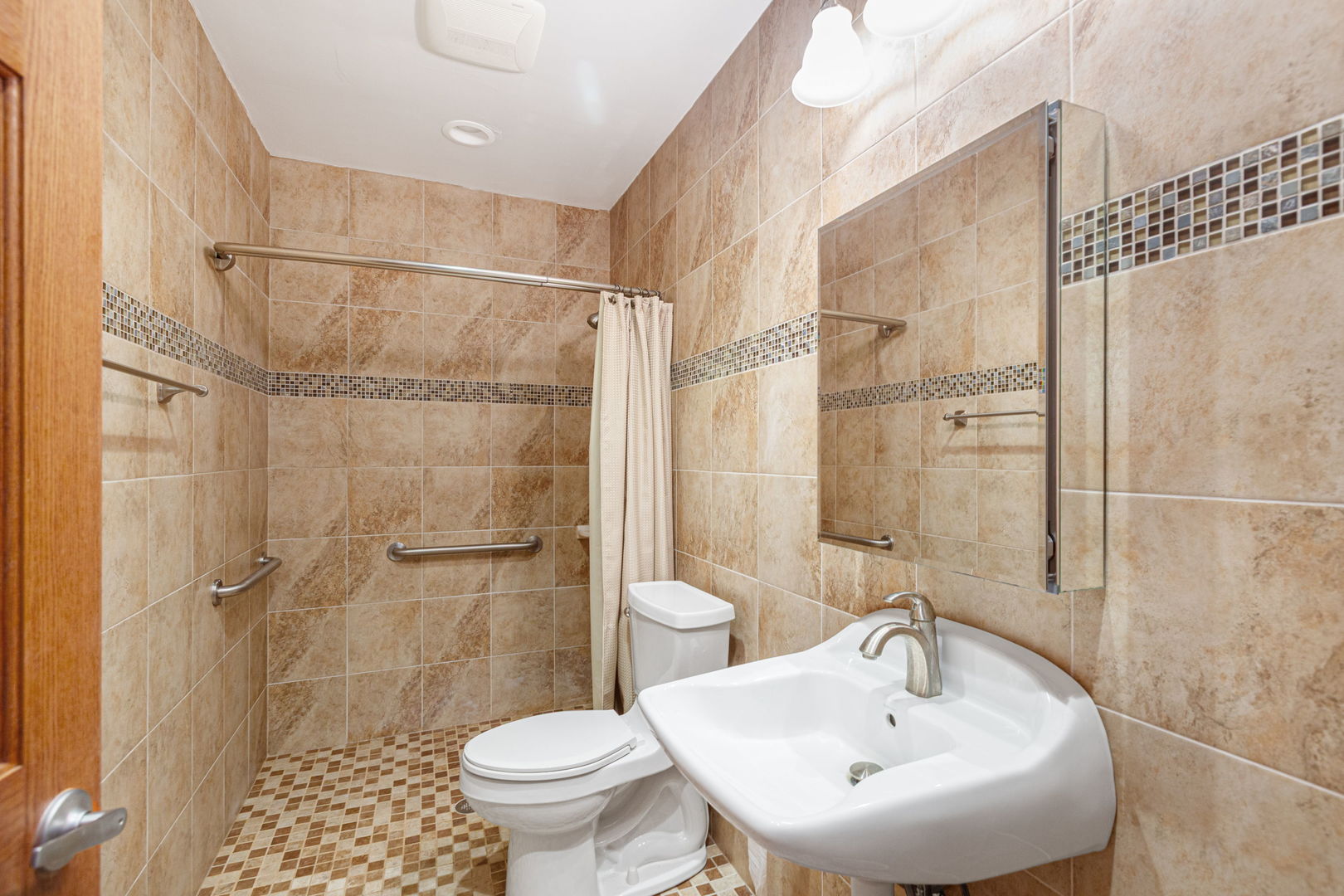 2665 Crestwood Lane Property Photo 33