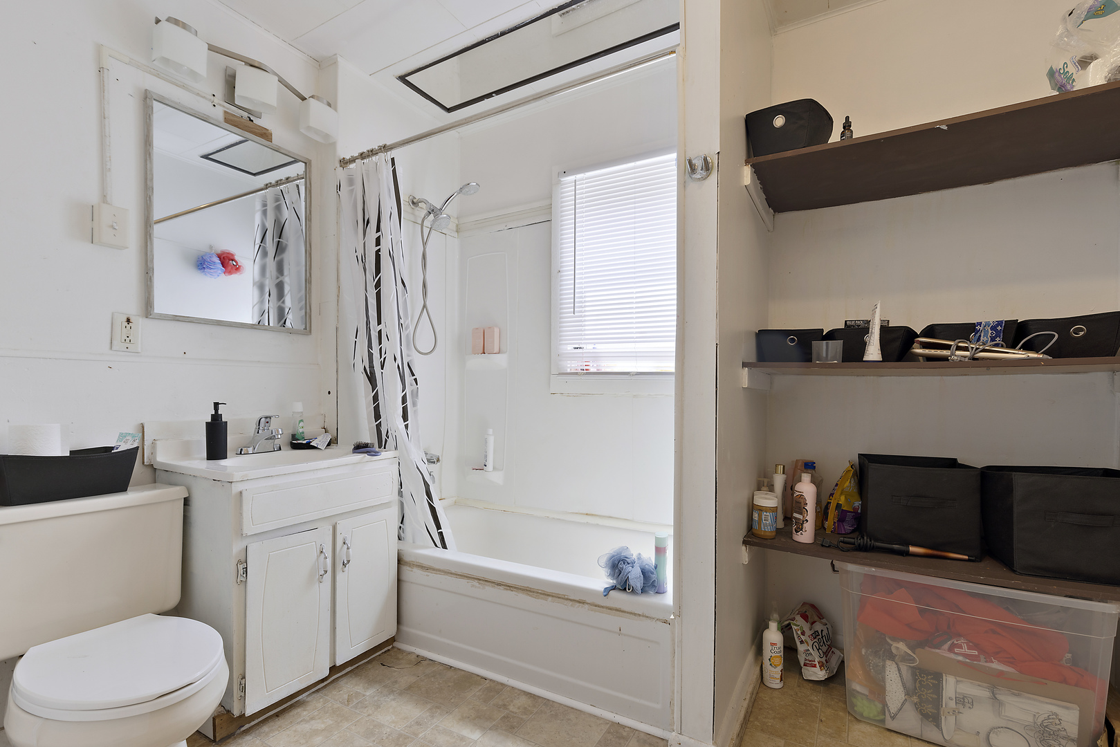 947 N Rockton Avenue Property Photo 10