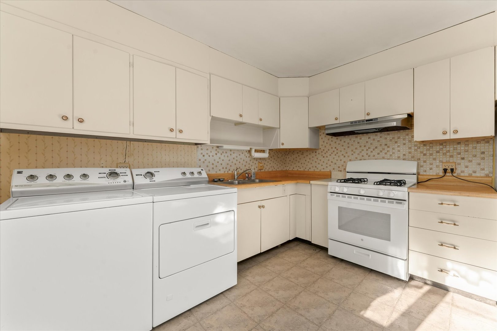 1010 Scottsdale Drive Property Photo 16
