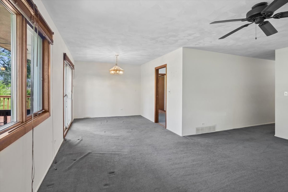 460 W Kathleen Drive Property Photo 3